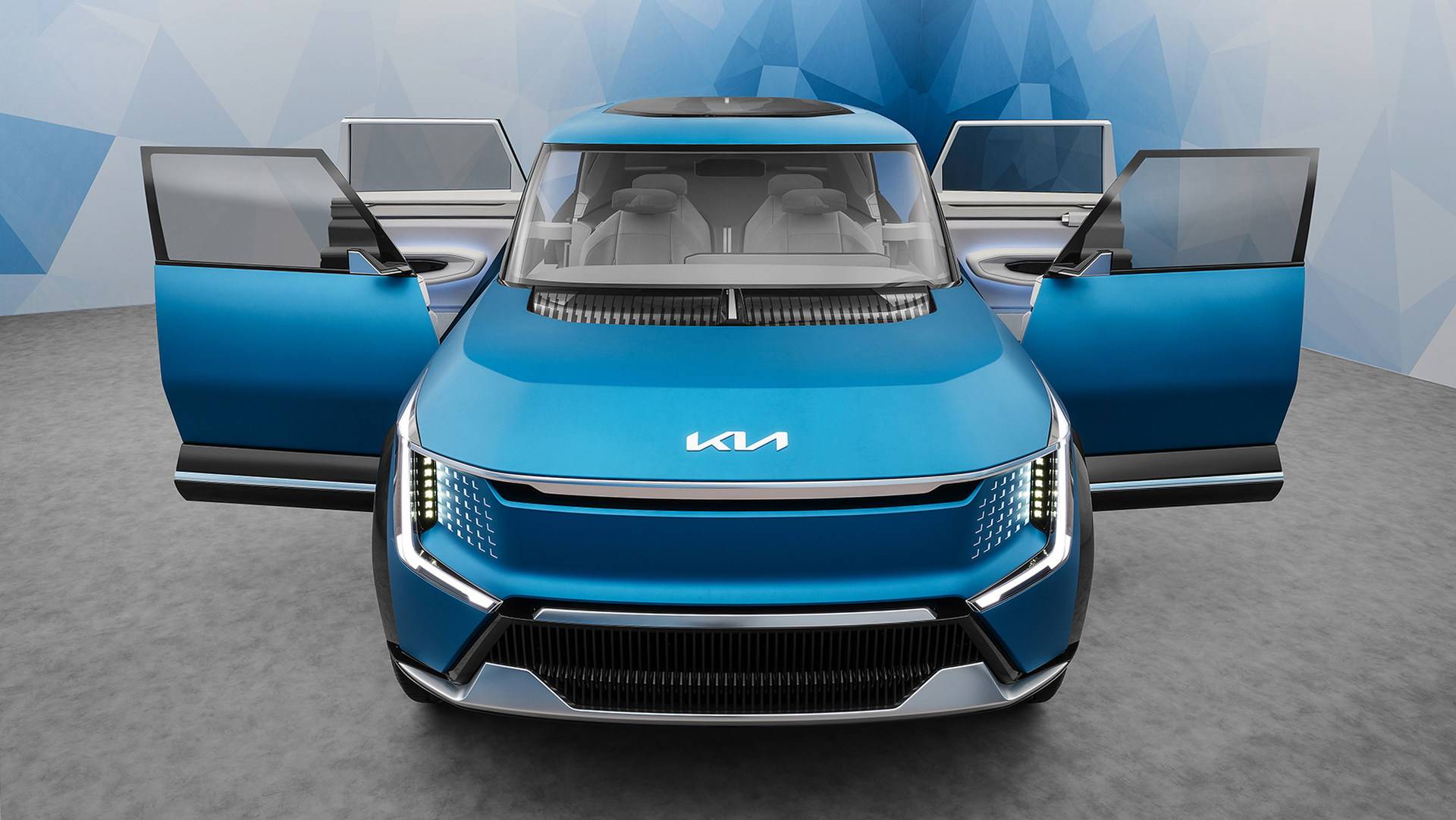 起亚EV2将于明年2月上市 定位纯电小型SUV